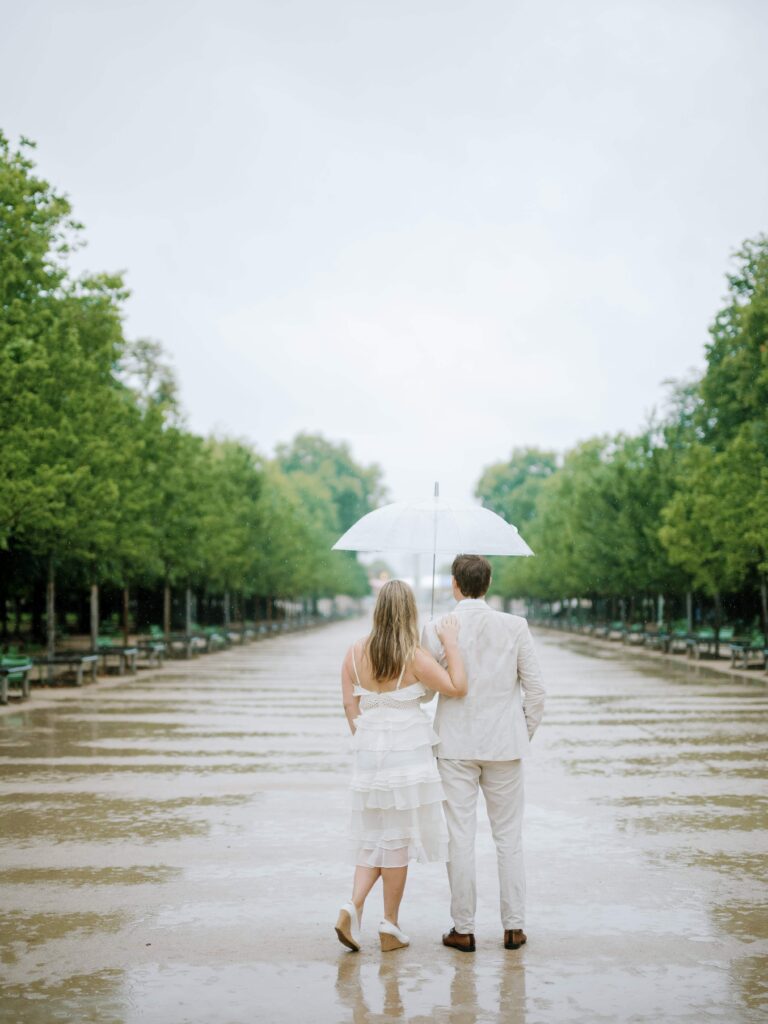 Jardin des Tuileries wedding anniversary in Paris best Paris wedding photographer