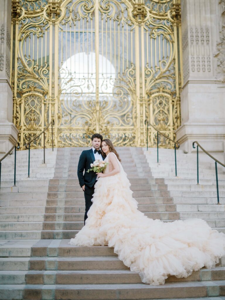 paris pre wedding photographer fashion inspired couple paris